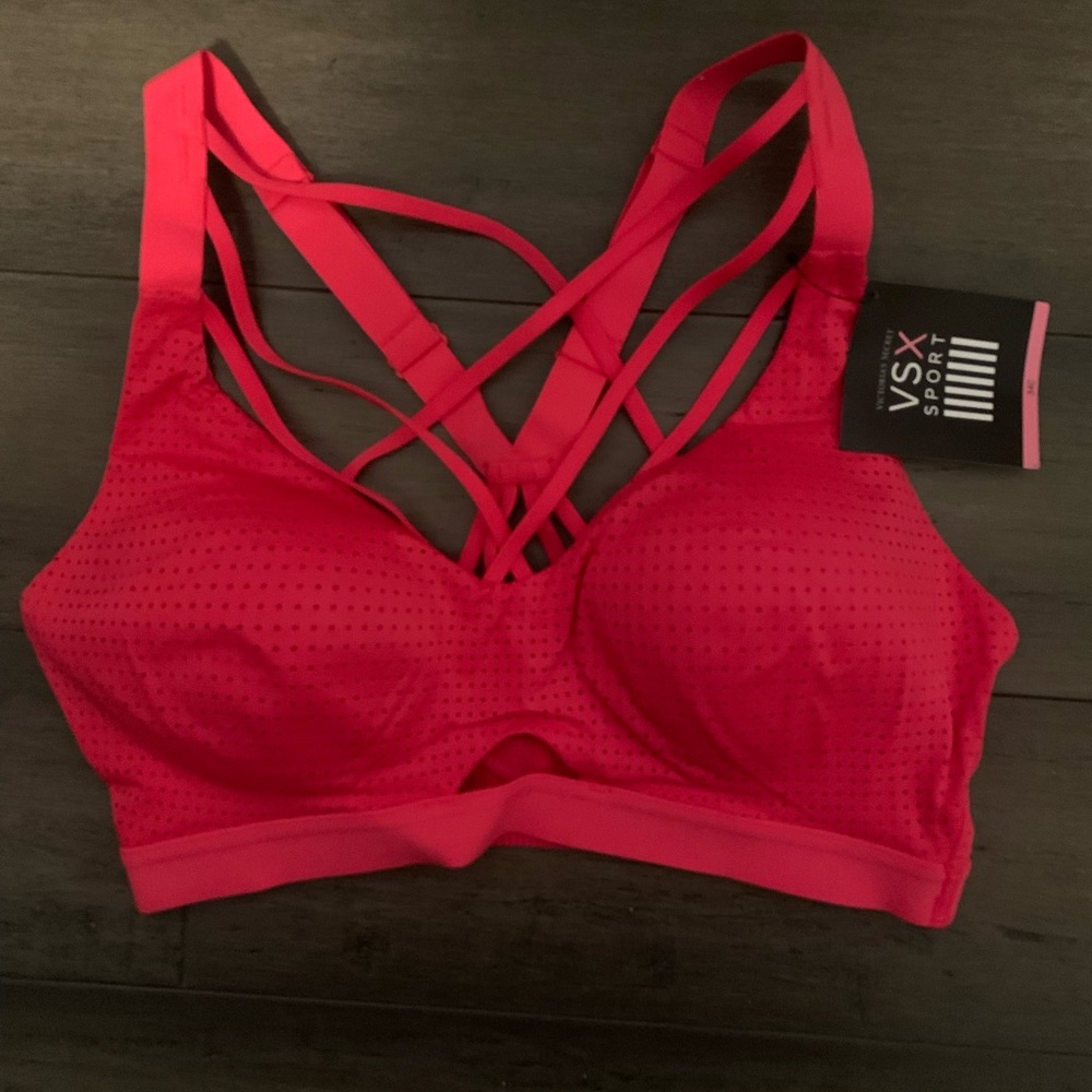 Victoria’s Secret light weight sports bra